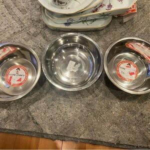 Set of three rust proof high gloss finish dog bowls brand new